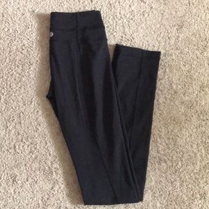 Lululemon black pant